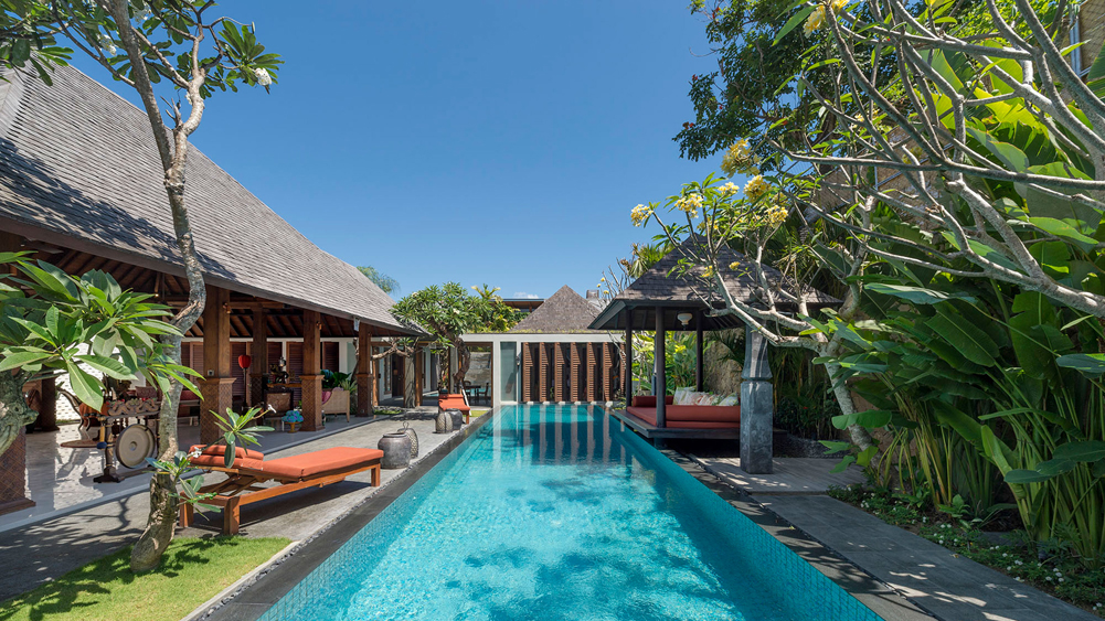 Des Indes II - Relaxing pool area